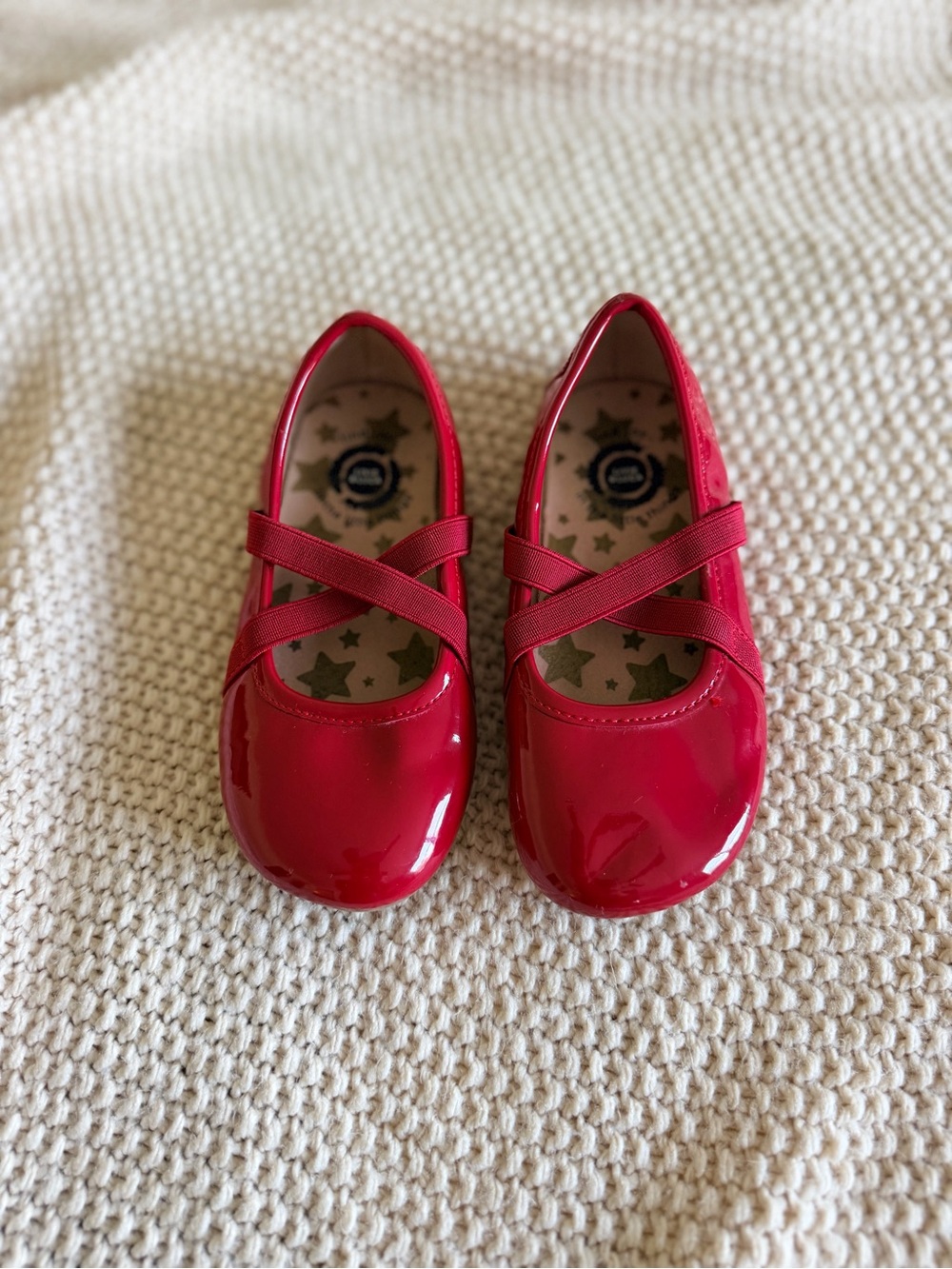 Livie & Luca Red Patent Mary Jane Flats – Size 10 – EUC